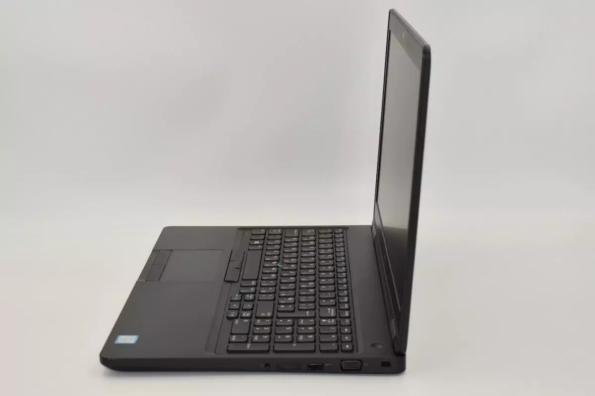 Ноутбук 15.6" Dell Latitude 5580 IPS (1920x1080) Full HD Black Intel Core i7-7600U RAM 8 ГБ SSD 256 ГБ 2